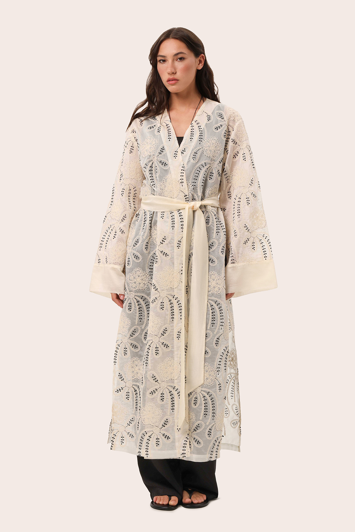 Кімоно максі з вишивкою Кімоно максі з вишивкою
